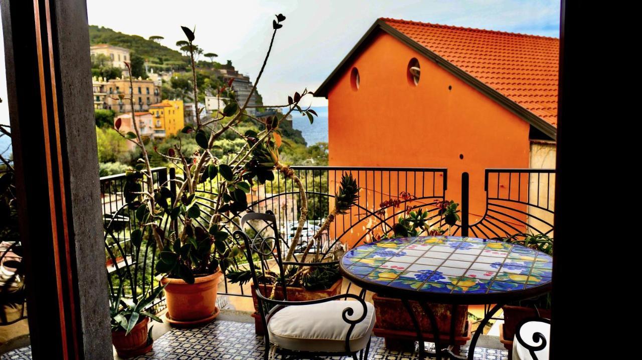 Sirentum Suite Sorrento Exterior photo