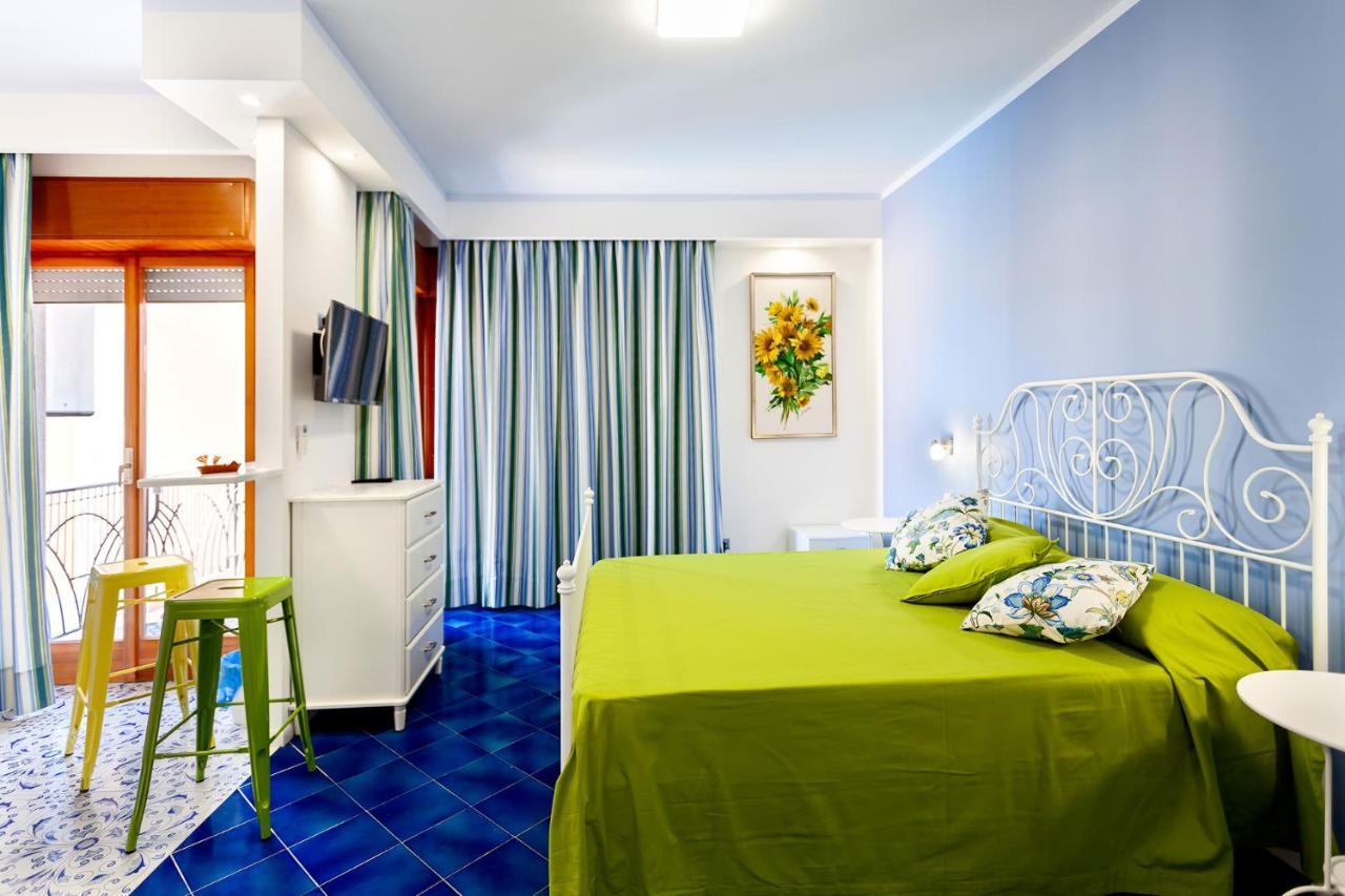 Sirentum Suite Sorrento Exterior photo